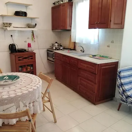 Kamari Semesterbostad