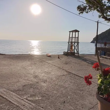 Semesterbostad Kamari Keramídhion