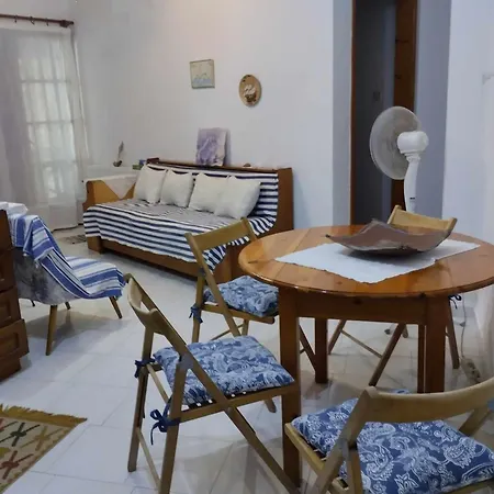 Kamari Semesterbostad